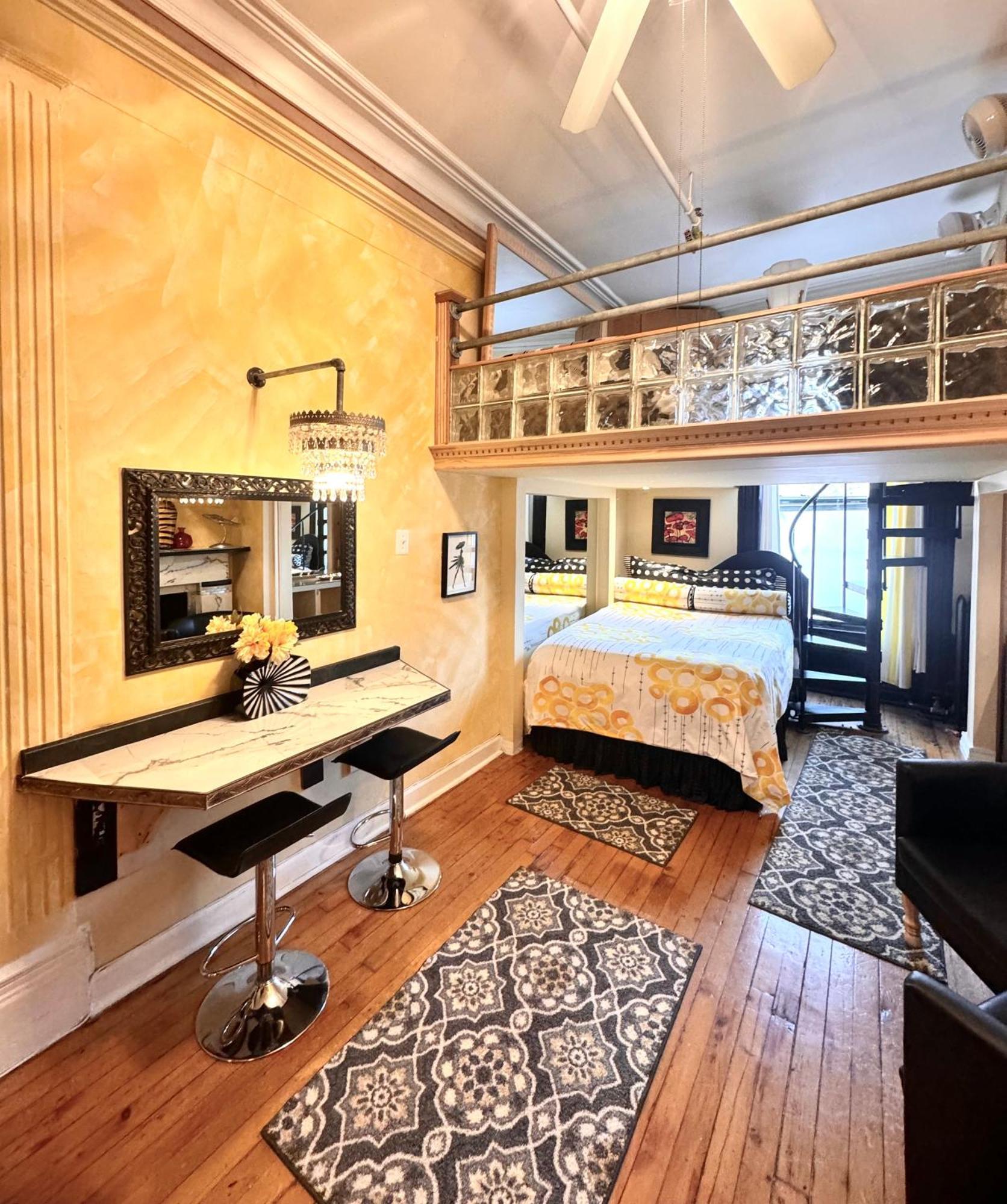 The International Cozy Inn Ню Йорк Екстериор снимка