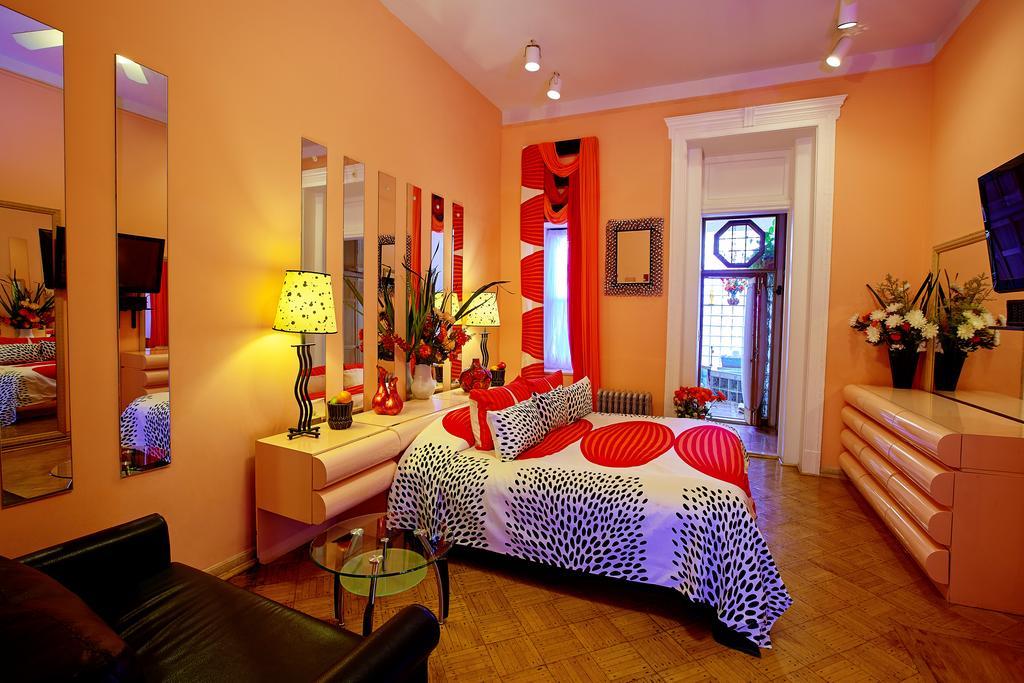 The International Cozy Inn Ню Йорк Екстериор снимка
