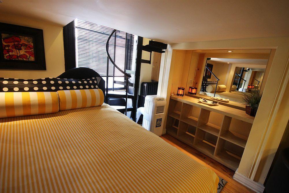 The International Cozy Inn Ню Йорк Екстериор снимка