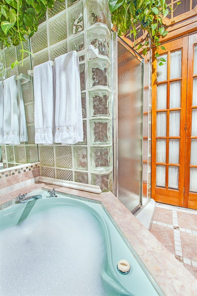 The International Cozy Inn Ню Йорк Екстериор снимка